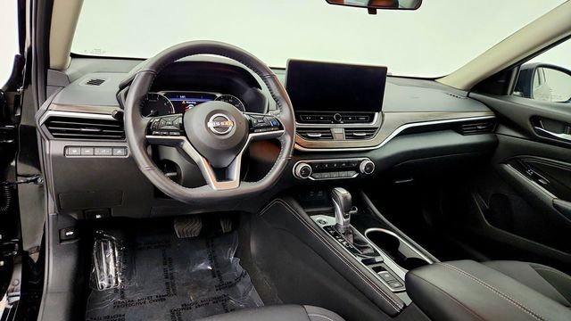 2023 Nissan Altima 2.5 SV AWD Sedan w/ Premium Pkg, Moonroof & ProPILOT Assist - 23097105 - 11