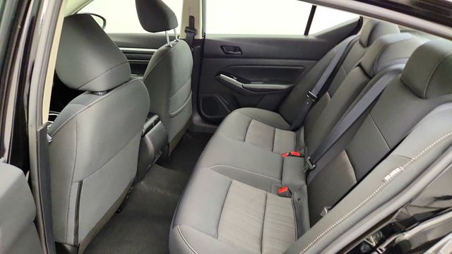 2023 Nissan Altima 2.5 SV AWD Sedan w/ Premium Pkg, Moonroof & ProPILOT Assist - 23097105 - 19