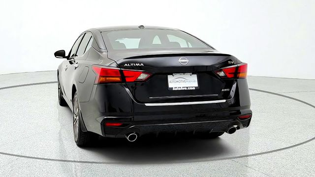 2023 Nissan Altima 2.5 SV AWD Sedan w/ Premium Pkg, Moonroof & ProPILOT Assist - 23097105 - 5