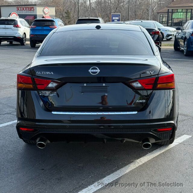 2023 Nissan Altima 2.5 SV AWD W/SV PREMIUM PACKAGE & APPLECARPLAY & MOONROOF - 22999379 - 11