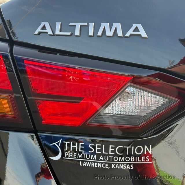 2023 Nissan Altima 2.5 SV AWD W/SV PREMIUM PACKAGE & APPLECARPLAY & MOONROOF - 22999379 - 13