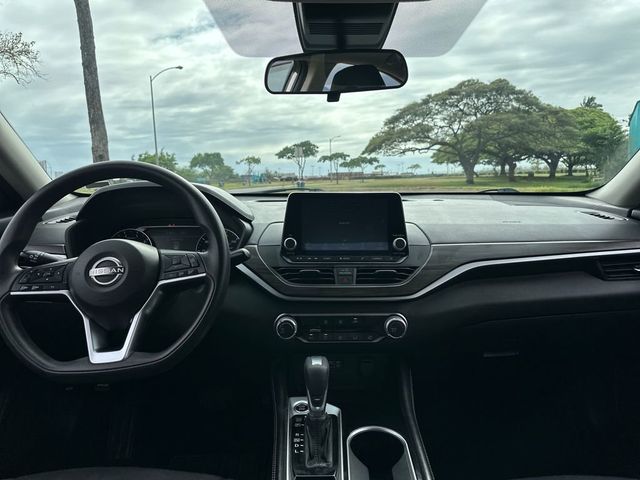 2023 Nissan Altima 2.5 SV Sedan - 22982508 - 13