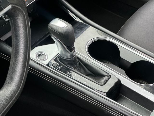 2023 Nissan Altima 2.5 SV Sedan - 22982508 - 18