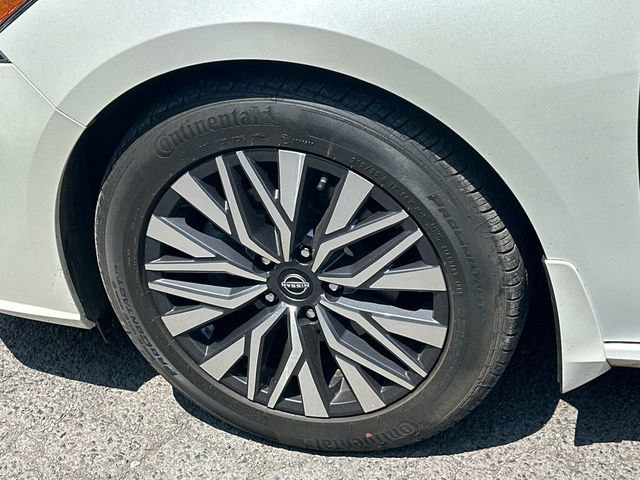 2023 Nissan Altima 2.5 SV Sedan - 23042305 - 11