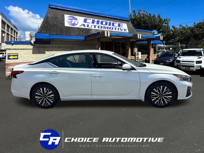 2023 Nissan Altima 2.5 SV Sedan - 23042305 - 8
