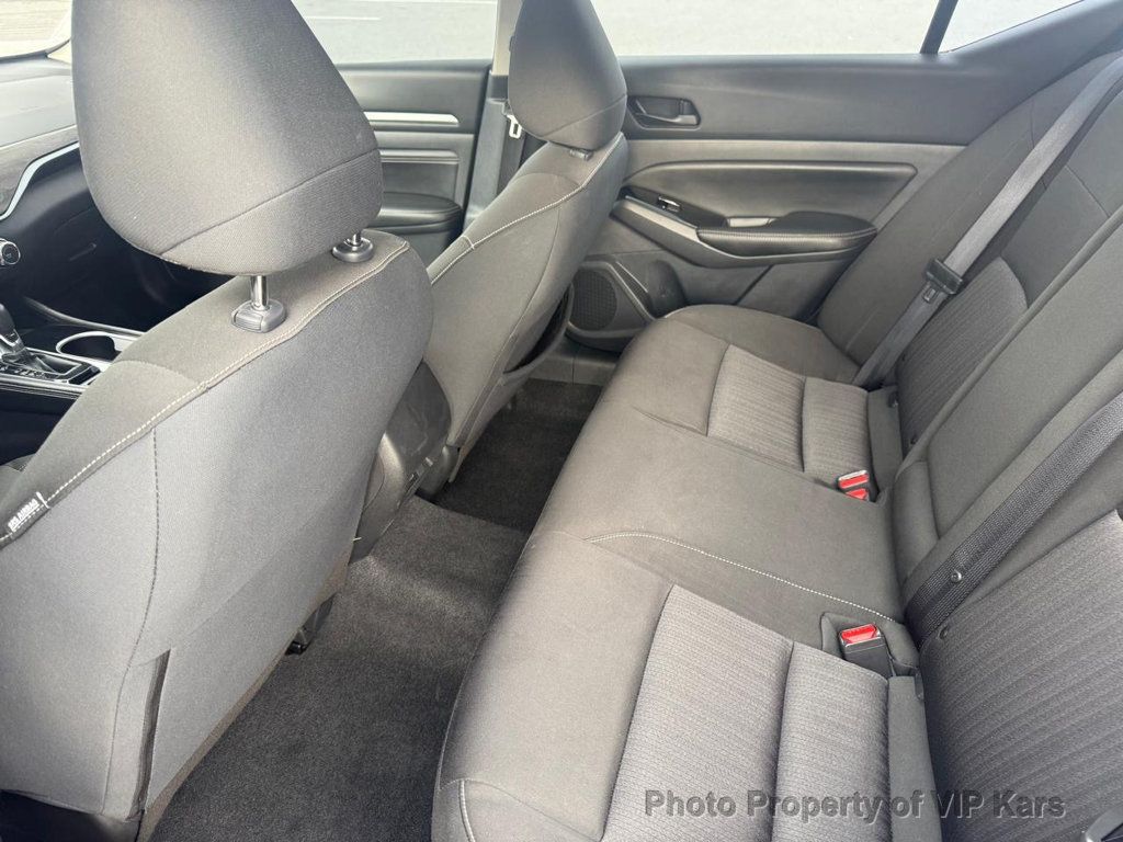 2023 Nissan Altima 2.5 SV Sedan - 22963315 - 14