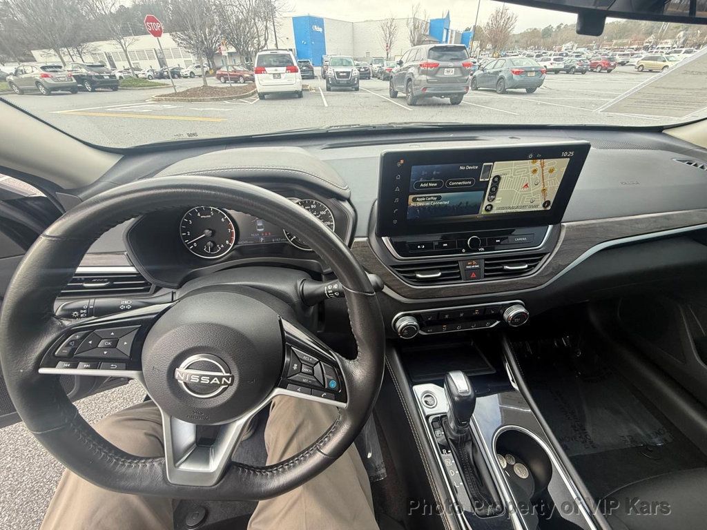 2023 Nissan Altima 2.5 SV Sedan - 22963315 - 17
