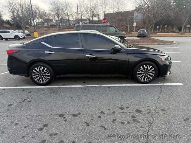 2023 Nissan Altima 2.5 SV Sedan - 22963315 - 3
