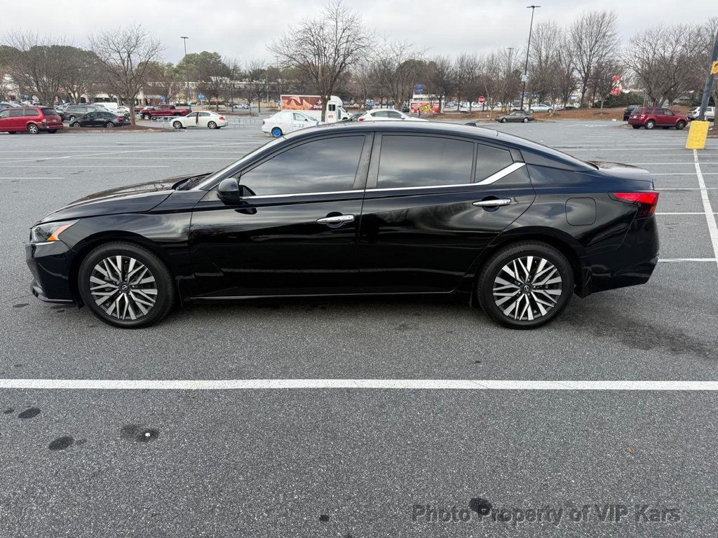 2023 Nissan Altima 2.5 SV Sedan - 22963315 - 8