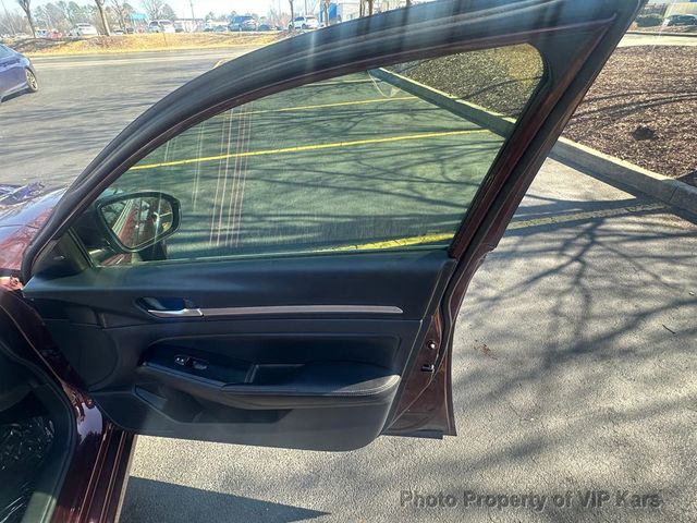 2023 Nissan Altima 2.5 SV Sedan - 22984358 - 15