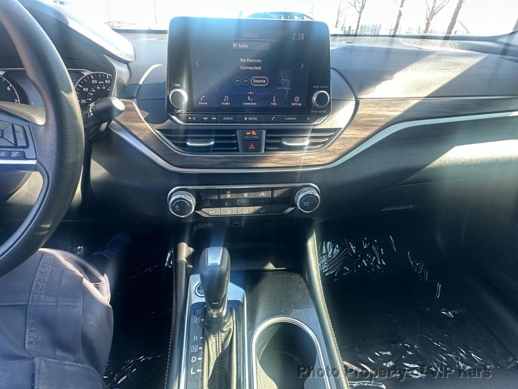 2023 Nissan Altima 2.5 SV Sedan - 22984358 - 19