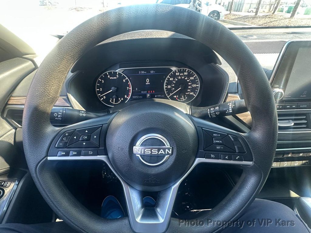 2023 Nissan Altima 2.5 SV Sedan - 22984358 - 20