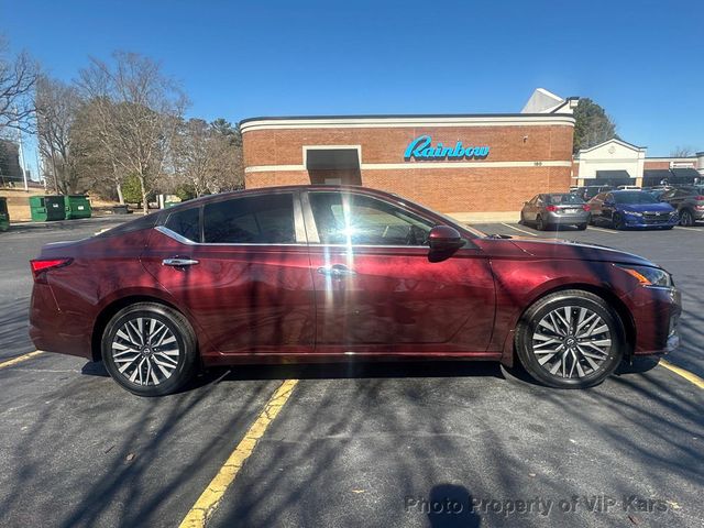 2023 Nissan Altima 2.5 SV Sedan - 22984358 - 5