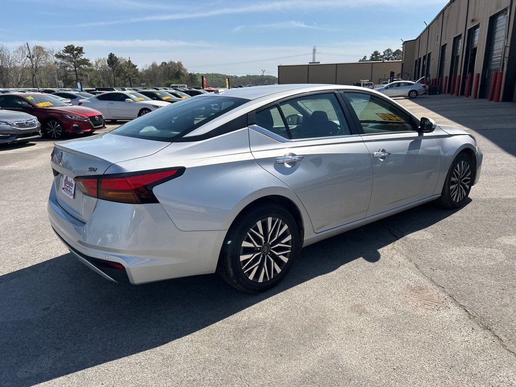 2023 Nissan Altima 2.5 SV photo 4