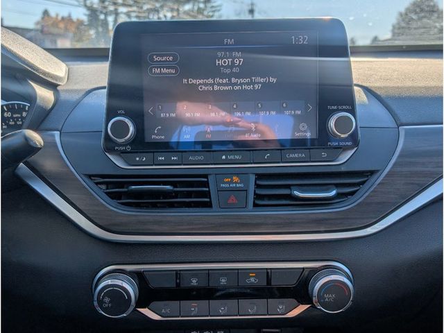 2023 Nissan Altima 2.5 SV Sedan - 22943905 - 19