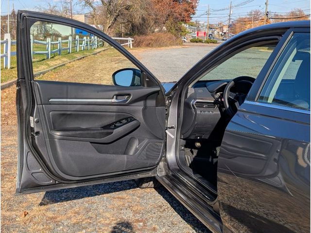 2023 Nissan Altima 2.5 SV Sedan - 22943905 - 8