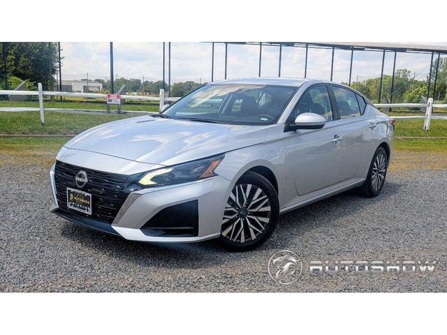2023 Nissan Altima 2.5 SV Sedan - 22983835 - 0
