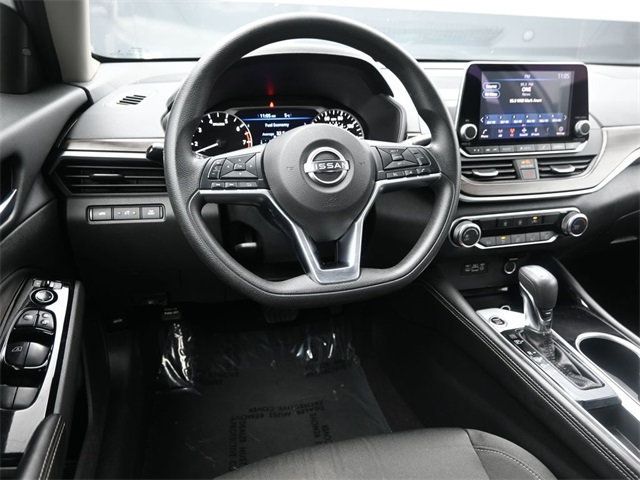 2023 Nissan Altima 2.5 SV Sedan - 22954837 - 19