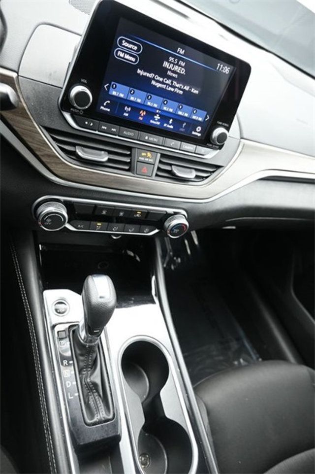 2023 Nissan Altima 2.5 SV Sedan - 22954837 - 24