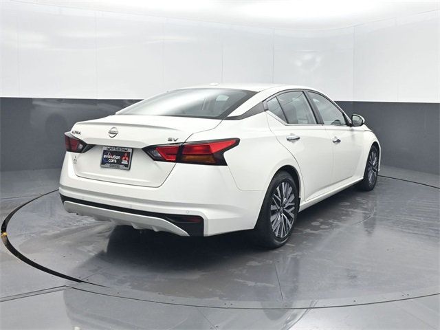 2023 Nissan Altima 2.5 SV Sedan - 22954837 - 33