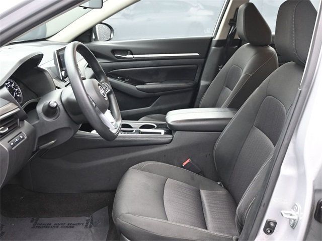 2023 Nissan Altima 2.5 SV Sedan - 22954360 - 9
