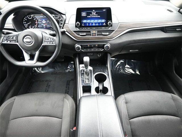 2023 Nissan Altima 2.5 SV Sedan - 22954360 - 18