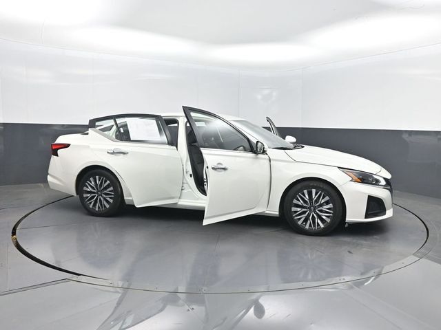 2023 Nissan Altima 2.5 SV Sedan - 23016097 - 37