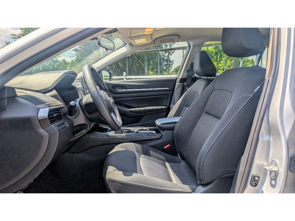 2023 Nissan Altima 2.5 SV photo 14