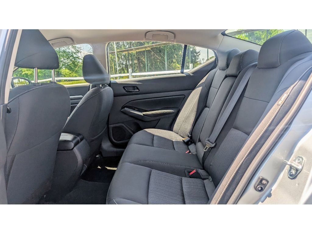 2023 Nissan Altima 2.5 SV photo 17