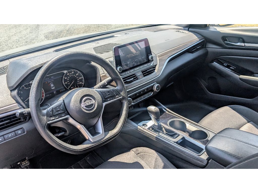 2023 Nissan Altima 2.5 SV photo 18