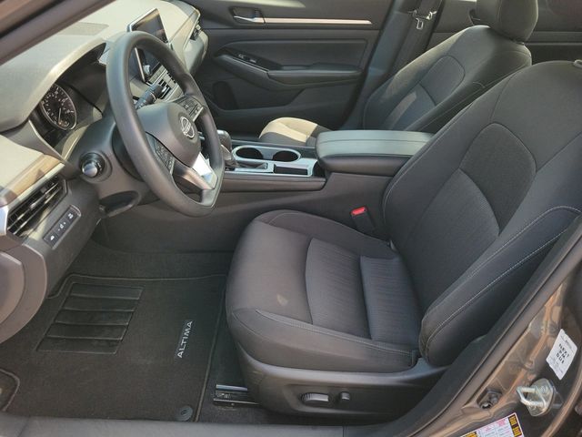 2023 Nissan Altima 2.5 SV Sedan - 22908772 - 3