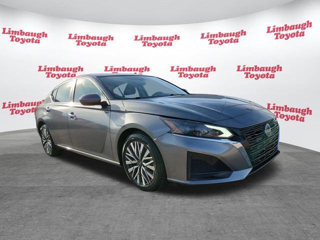 2023 Nissan Altima 2.5 SV Sedan - 22949995 - 18