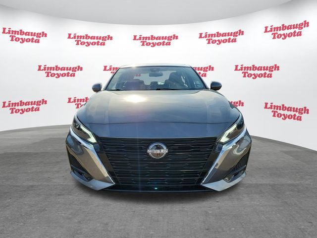 2023 Nissan Altima 2.5 SV Sedan - 22949995 - 19