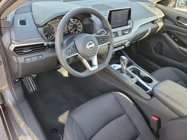 2023 Nissan Altima 2.5 SV Sedan - 22949995 - 2
