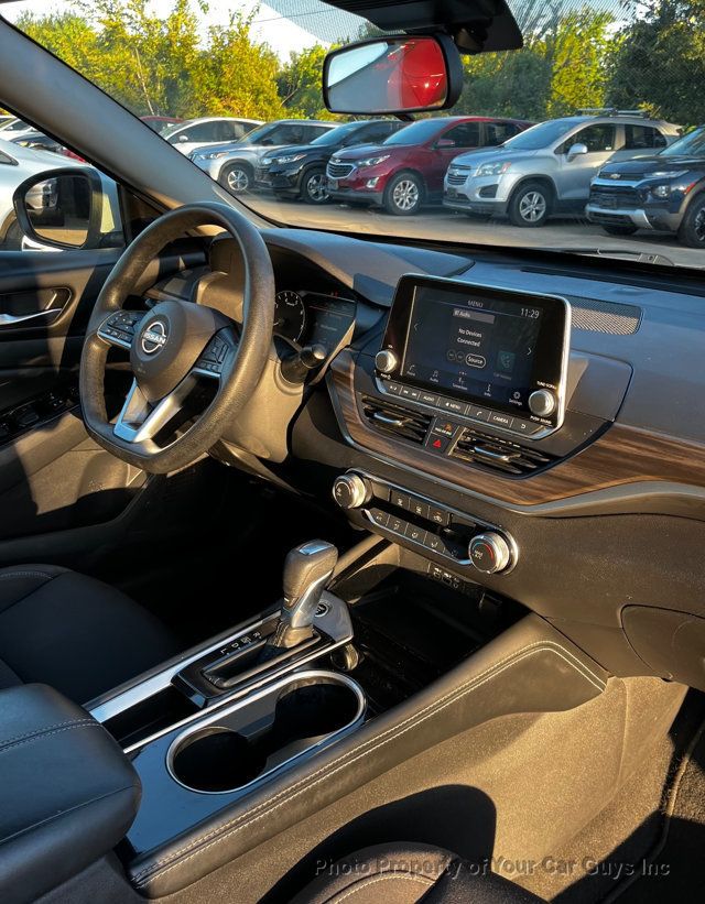 2023 Nissan Altima 2.5 SV Sedan - 23090942 - 18