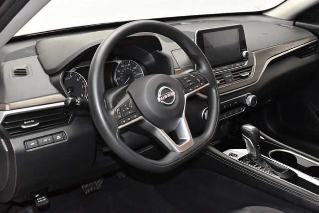 2023 Nissan Altima 2.5 SV Sedan - 22999137 - 13