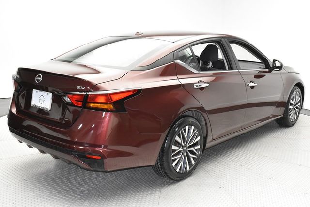 2023 Nissan Altima 2.5 SV Sedan - 22999137 - 4