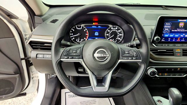 2023 Nissan Altima 2.5 SV Sedan - 23054791 - 11