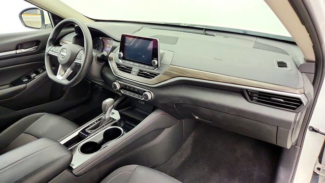 2023 Nissan Altima 2.5 SV Sedan - 23054791 - 21