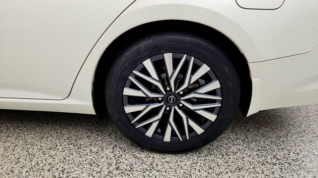 2023 Nissan Altima 2.5 SV Sedan - 23054791 - 8