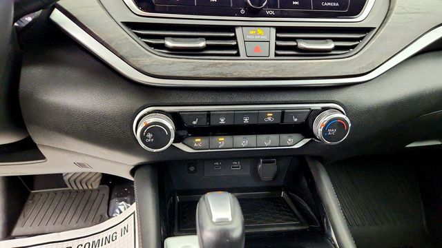 2023 Nissan Altima 2.5 SV Sedan - 23089960 - 17