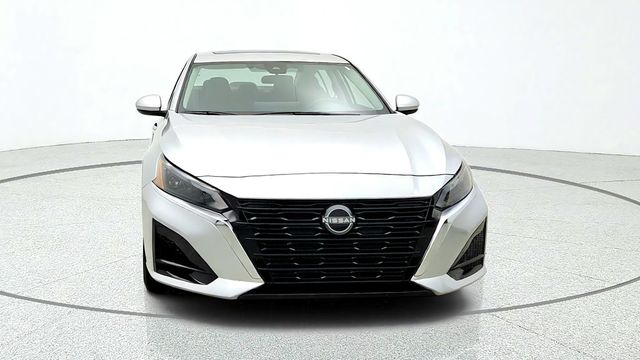 2023 Nissan Altima 2.5 SV Sedan - 23089960 - 1
