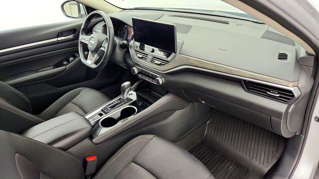 2023 Nissan Altima 2.5 SV Sedan - 23089960 - 25