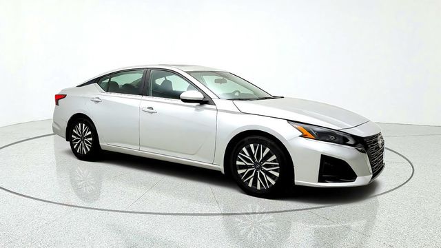 2023 Nissan Altima 2.5 SV Sedan - 23089960 - 2