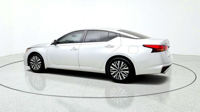 2023 Nissan Altima 2.5 SV Sedan - 23091314 - 6