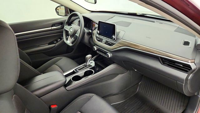 2023 Nissan Altima 2.5 SV Sedan - 23102101 - 23