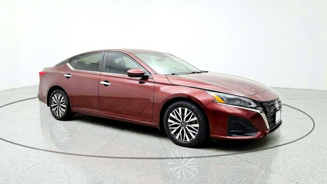 2023 Nissan Altima 2.5 SV Sedan - 23102101 - 2