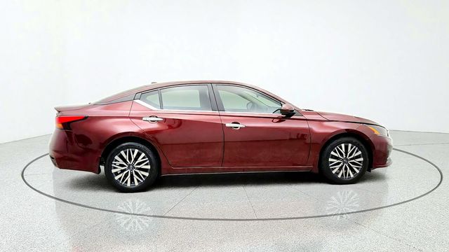 2023 Nissan Altima 2.5 SV Sedan - 23102101 - 3
