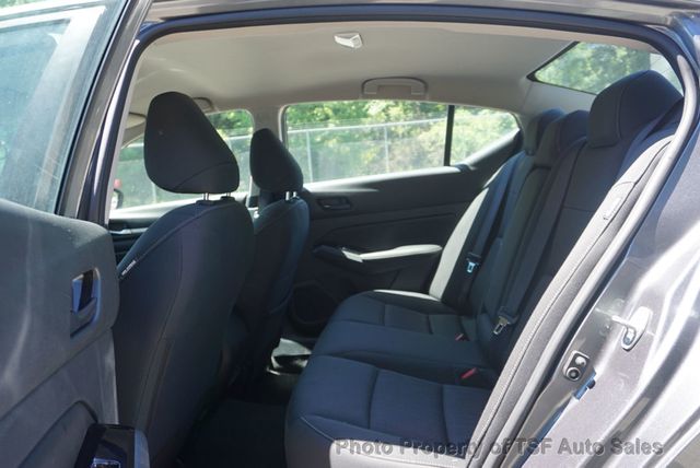 2023 Nissan Altima 2.5 SV Sedan - 23043601 - 10