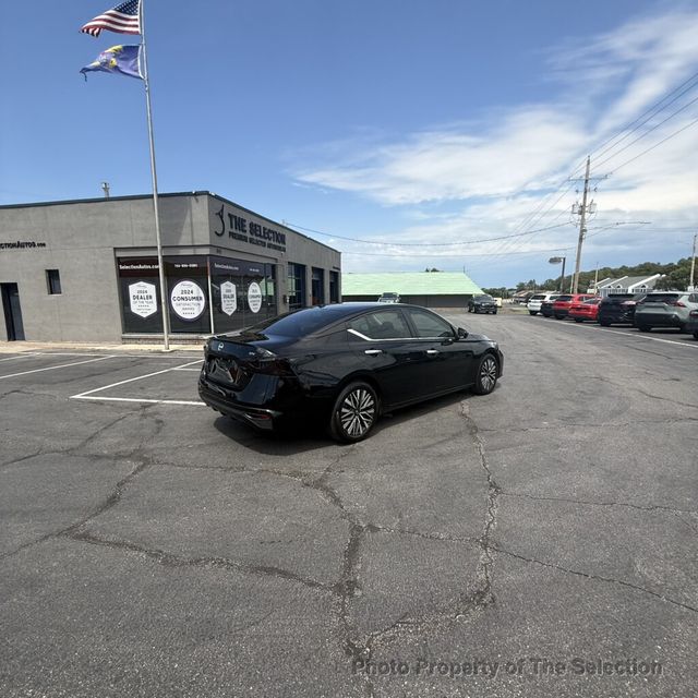 2023 Nissan Altima 2.5 SV Sedan W/APPLE CARPLAY/ANDROID AUDIO - 23065199 - 16